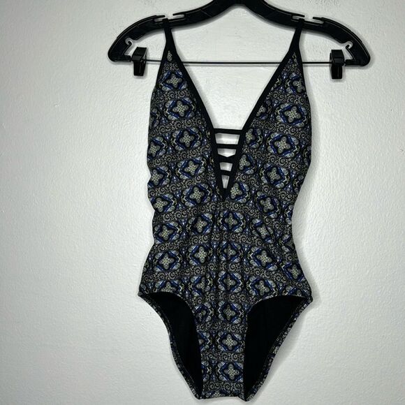 Ella Moss Printed One-Piece Swimsuit Size Small - Picture 7 of 9
